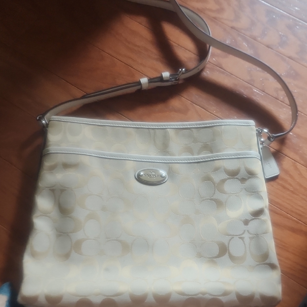 Coach Cream Crossbody Bag with Classic Design